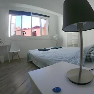 With Private Bathroom - Out Of Blue Affittacamere